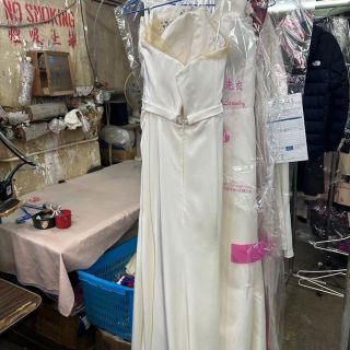 原來2023年12月2日,9日同16日係全年吉日!!!等我貼幾張婚紗相慶慶佢先!我地而家每星期處理婚紗既數量已達雙位數了😇
#洗婚紗 #洗禮服 #洗衣 #洗衣店 #洗衣服